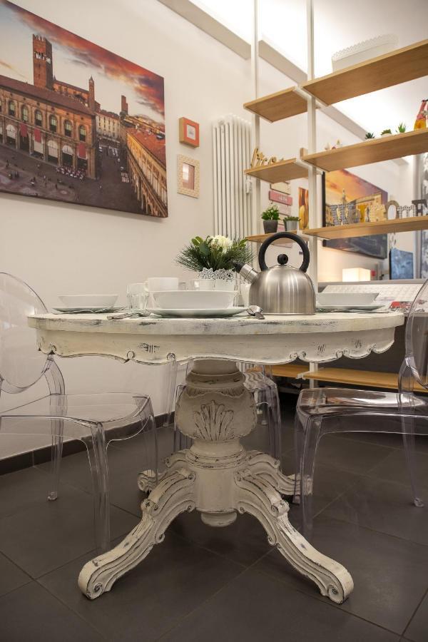 Happy Home Bo Centro Free Private Parking Bolonha Exterior foto