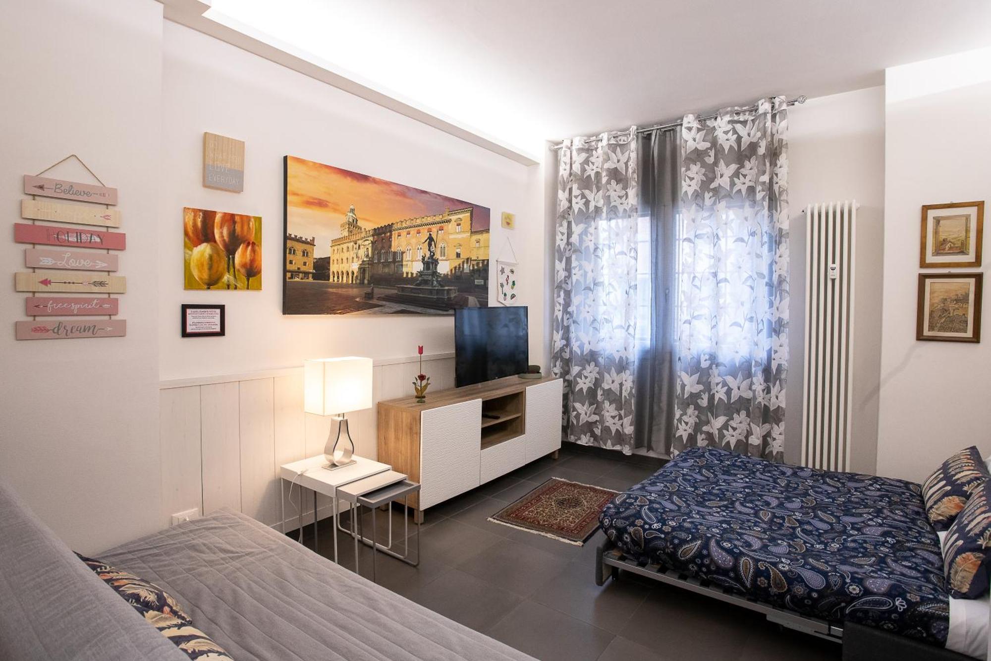 Happy Home Bo Centro Free Private Parking Bolonha Exterior foto
